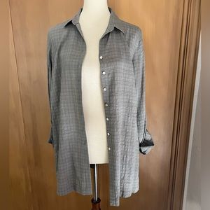 JJill caraway (olive) green textured tunic shirt with roll up sleeves, small